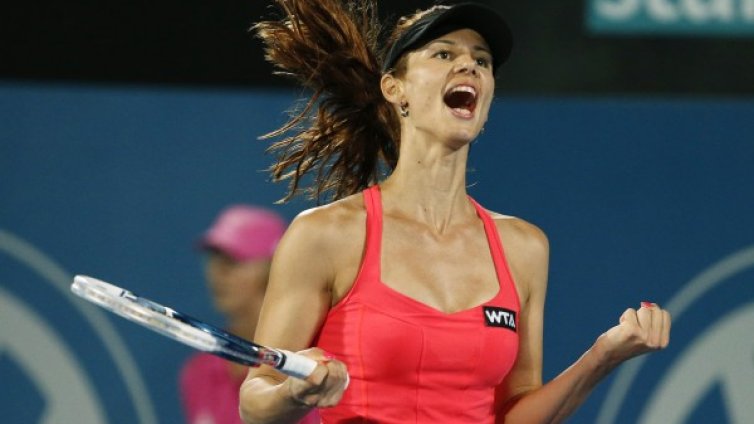 Пиронкова с нова победа в Сидни, вече е на полуфинал