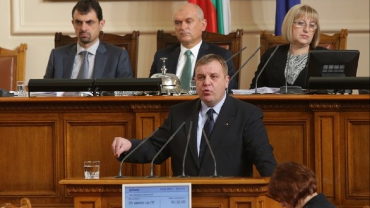 ДПС и ПФ в първи сблъсък: За исляма и Луков марш