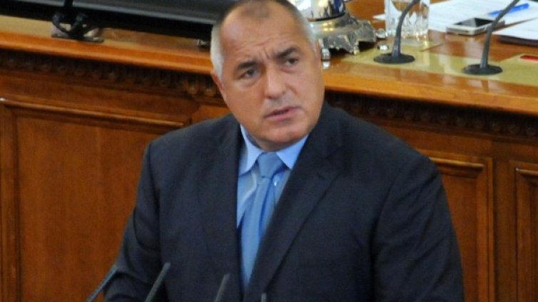 Няма да променяме политиката към Македония, обяви Борисов