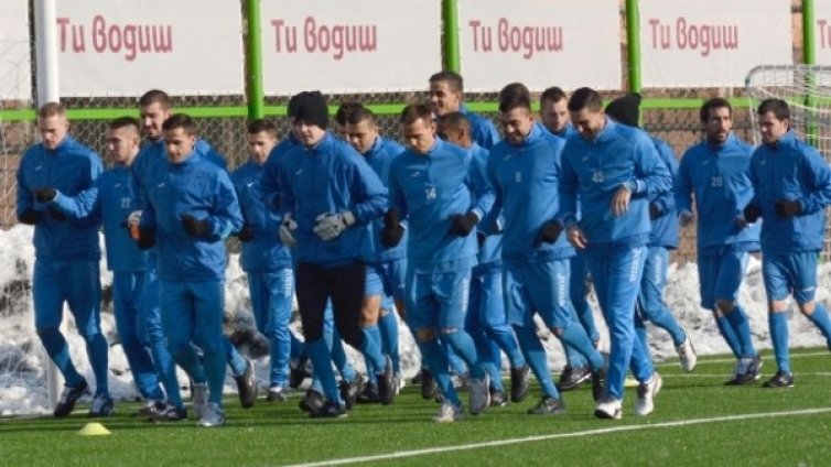 Левски разби Вихрен с 8:0 в първи мач за 2015-та