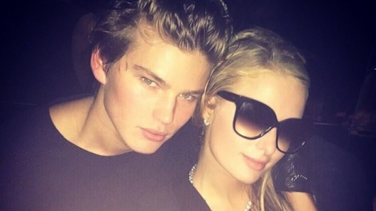 Парис Хилтън хвана ново 18-годишно гадже