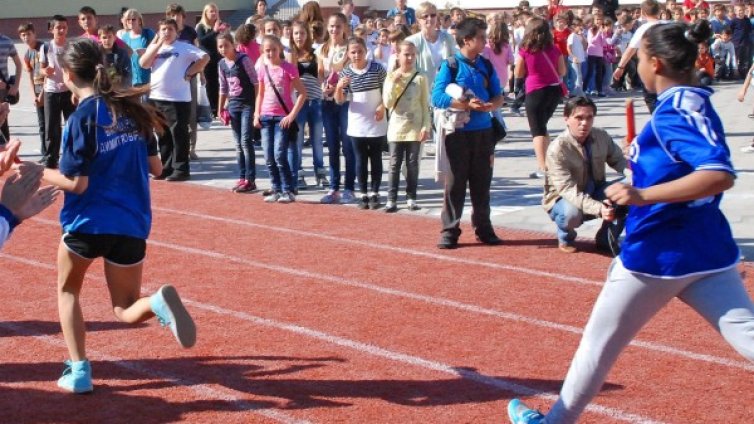 Над 600 школа у нас нямат физкултурни салони