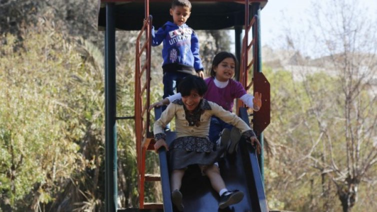 Вечерен час за децата в Бургас