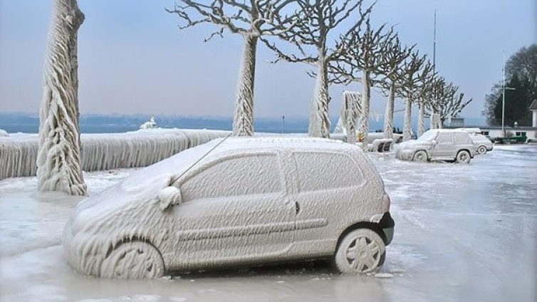 И сега как ще чистя този лед от колата?!