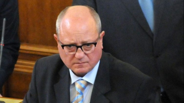 Обмислят тест да замени матурите за влизане във ВУЗ