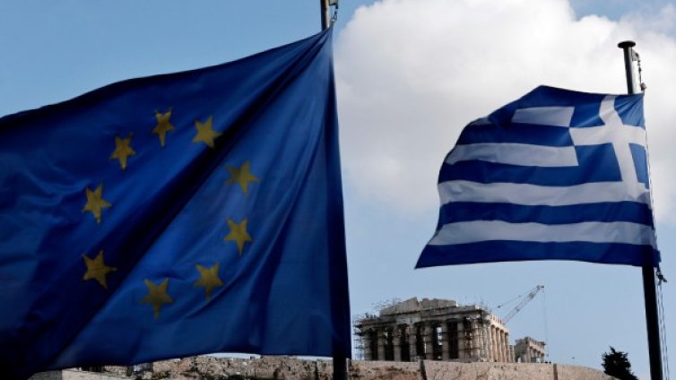 "Шпигел":  Берлин обмисля нов спасителен пакет за Атина