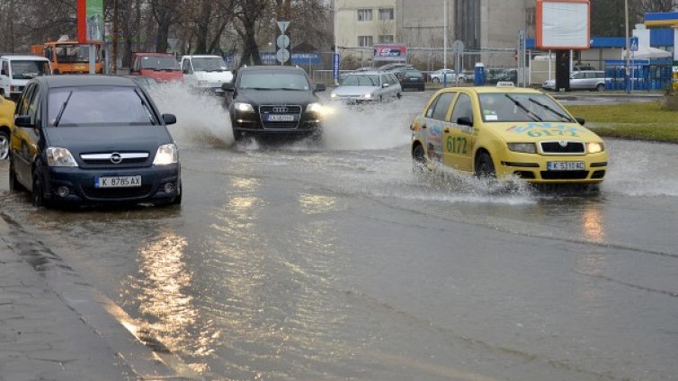  Обстановката в Кърджали е овладяна, бедстващи хора няма