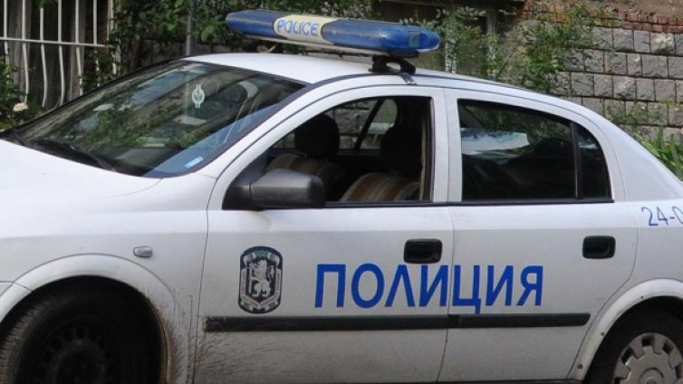 Пипнаха четирима телефонни измамници, отмъкнали 20 хил. лева