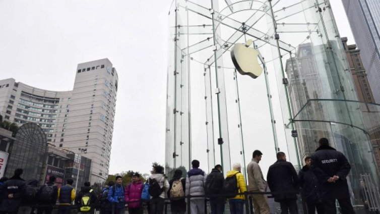 Apple с нова рекордна пазарна оценка