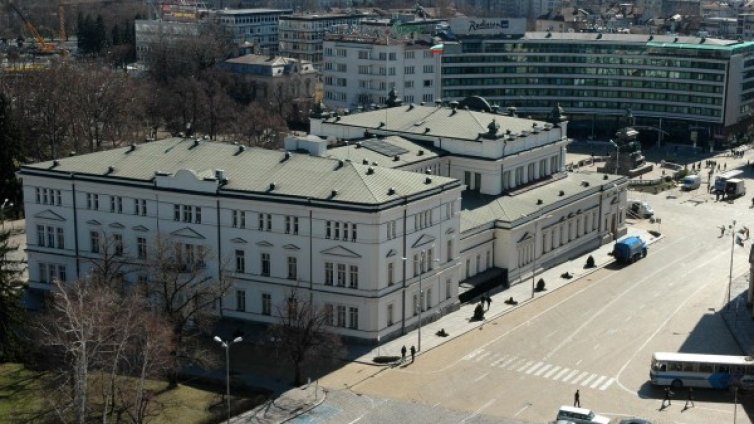 23 партии са получили над 45 млн. лв. за една година