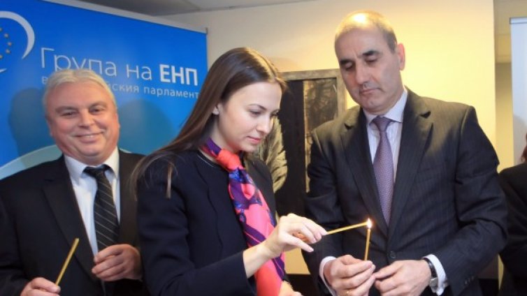 ГЕРБ отсява кандидати за кметове с проучвания 
