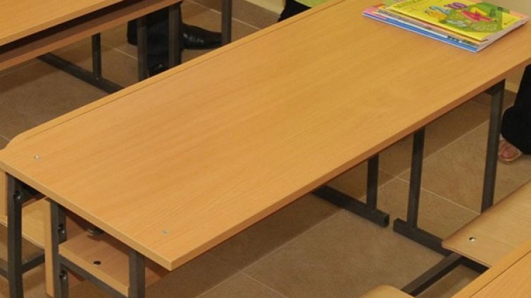 Частните школа ще намаляват таксите, ако получават пари от държавата