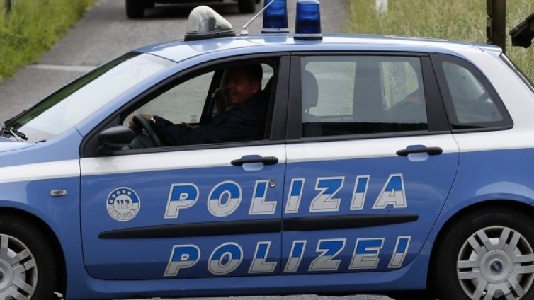 Кола помете българска тийнейджърка в Италия