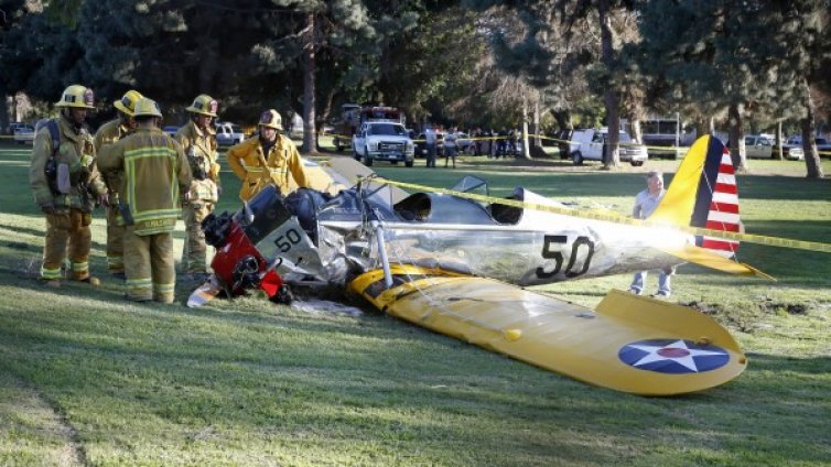 Харисън Форд катастрофира със самолета си