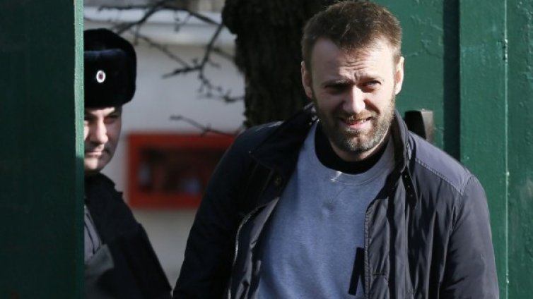 Алексей Навални излезе на свобода след излежана присъда от 15 дни