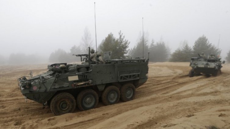 САЩ и Русия: военни учения и отрова