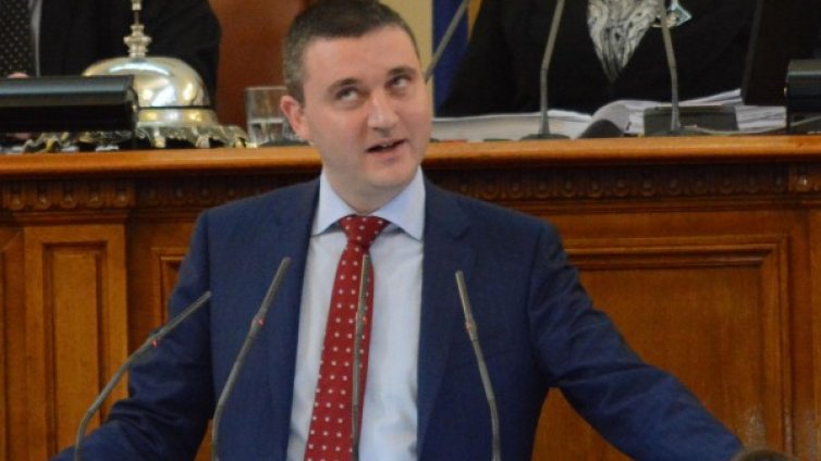 Горанов с 400 лв. месечно: Плащам сметките, докъдето стигнат