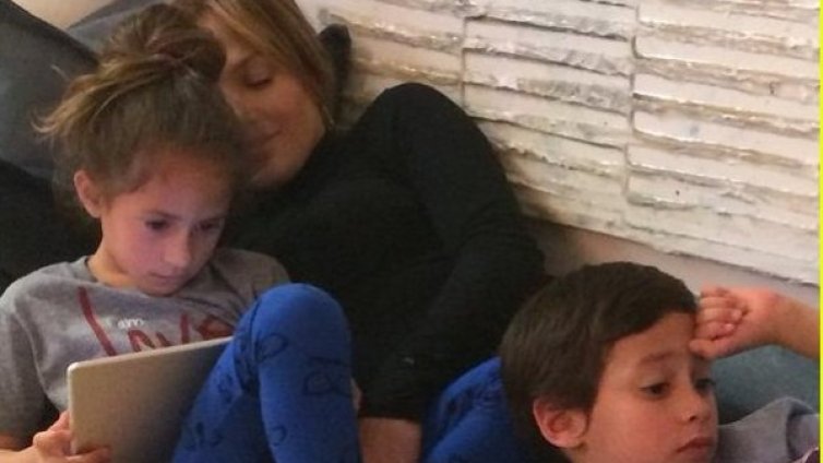 Джей Ло показа, че е супер майка