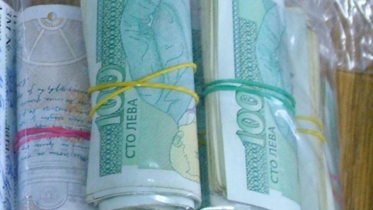 Най-подкупните: магистратите, след тях &ndash; митничарите