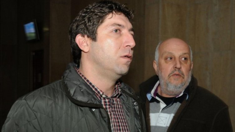 Полицаят, сгазил бебе, влезе в съда! В Крушевец искат смърт