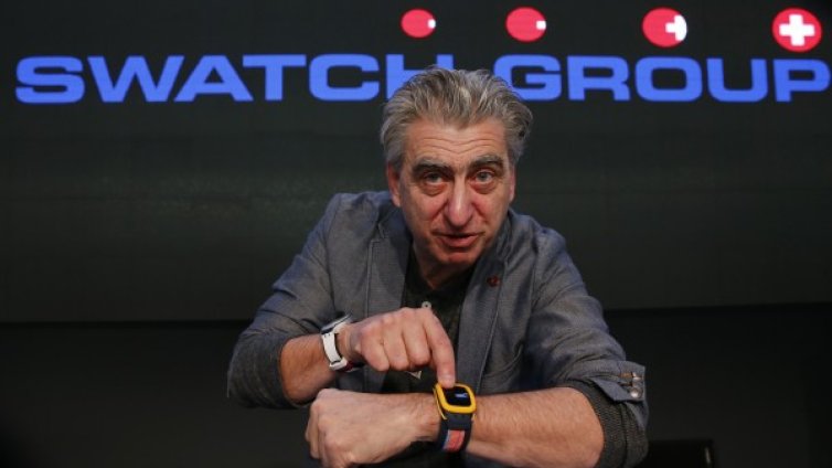 Swatch се насочва към умните часовници