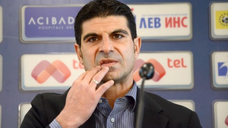 Гонзо подал оставка, Батков отказал да я приеме