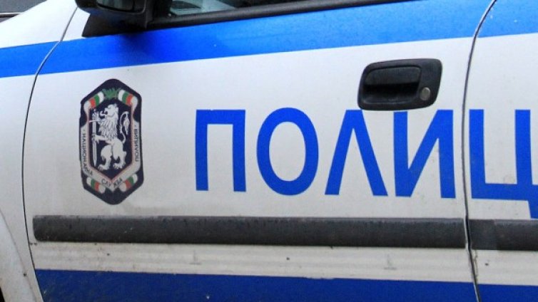 Ядосан съпруг удари полицай, не дава семейния дом на жена си