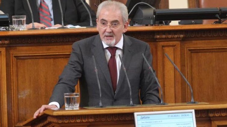 Местан се видя като чавдарче по преяждане на фона на РБ