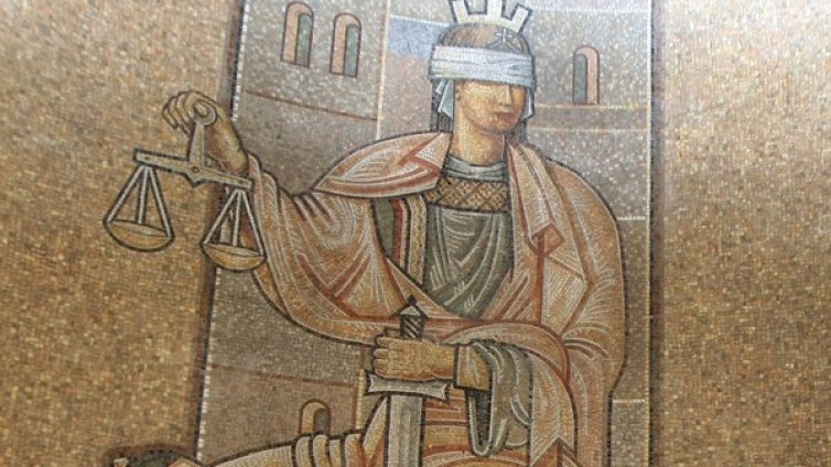 Полякиня заряза трите си деца у нас