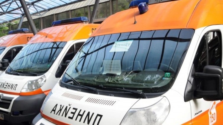 Работник загина между траверси в завод край Варна