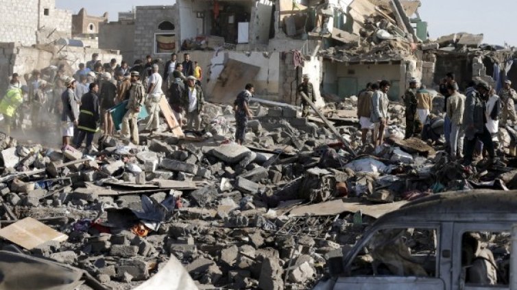 Разрушения, десетки трупове и ранени хора в Йемен