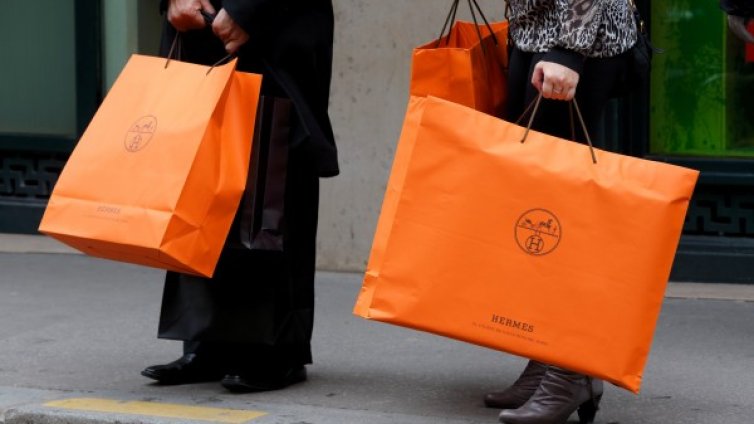 Компаниите за луксозни стоки залагат все повече на онлайн продажбите