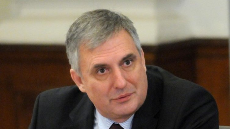 Калфин готов с оставка, ако АБВ реши