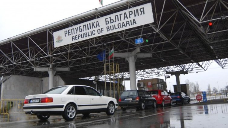 Граничари "на повикване" и "на сухо" за Великден