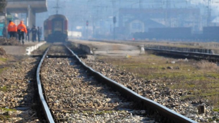 Ток уби работник, проверявал влакови цистерни