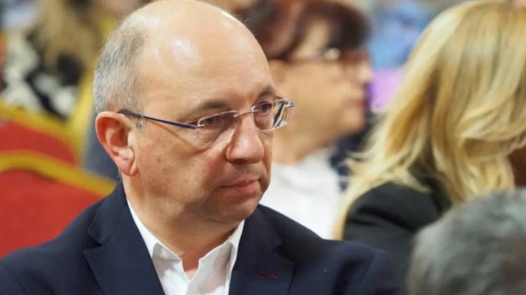 Николай Василев отсече: Администрацията може да се намали с 30 000 души
