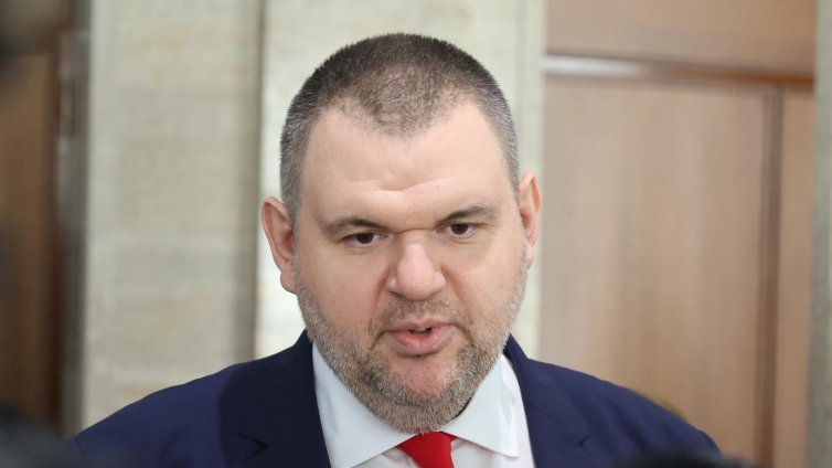 Делян Пеевски поздрави волейболистите ни