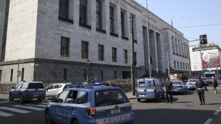 Нападателят от съда в Милано беше арестуван