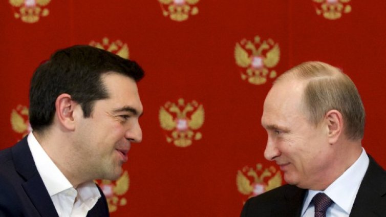 Новата европейска ос на Путин тръгва от Атина към Прага