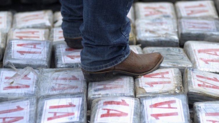 На Каймановите острови откриха кокаин, изхвърлен на брега