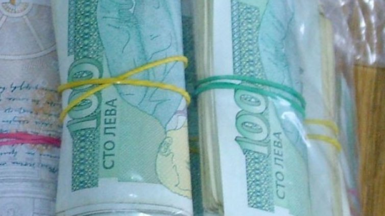 Беда след беда: Преметнаха два пъти за ден дядо 