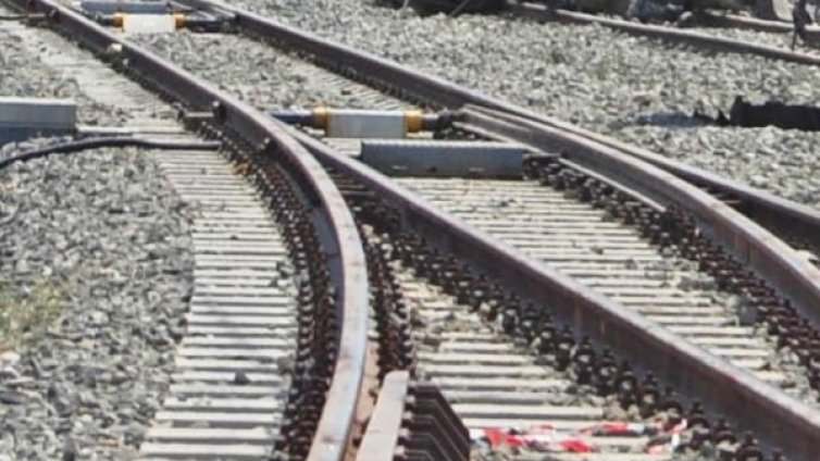 Влак блъсна 60-годишен мъж близо до Дупница