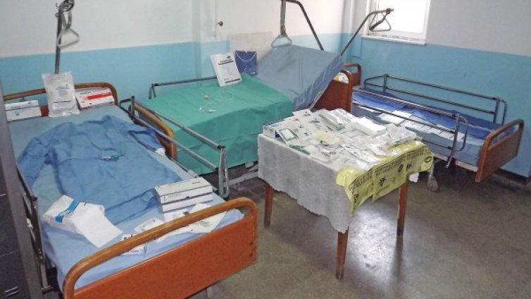 Слагат звезди на болниците като на хотелите