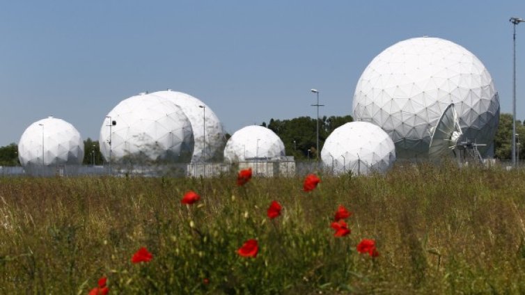 Германия помагала на САЩ да шпионират Франция и ЕК