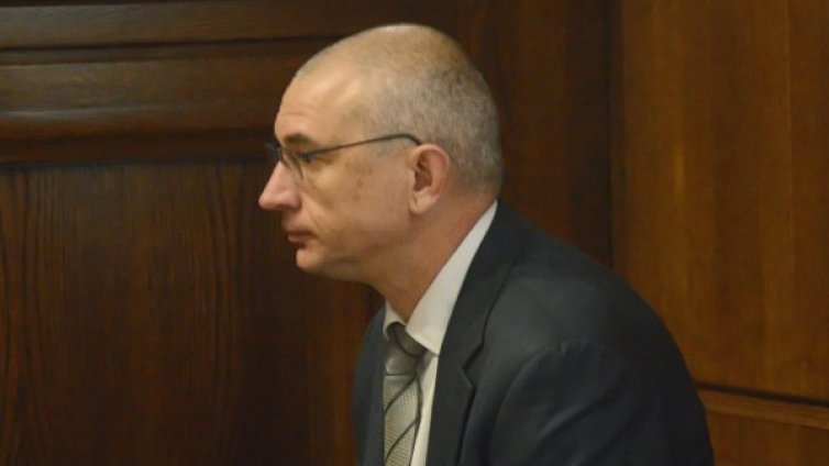 Оправдаха Батко, онзи дето даде пари на Братко