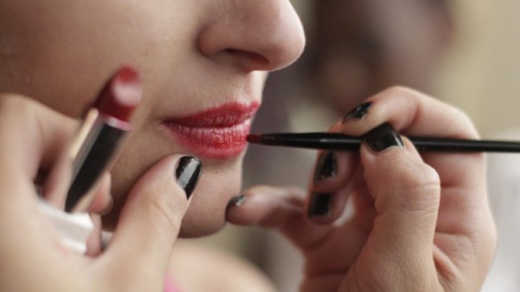 "Без будилник": Гащеризон и червило &ndash; пролетна магия