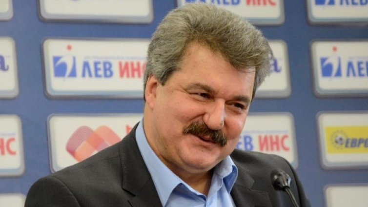 Шест години говорим и само калъфки събираме!