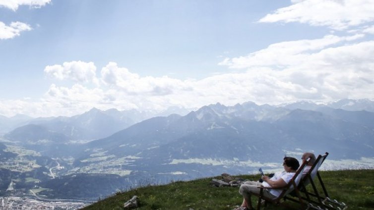 Днес ни очакват високи температури и облаци 