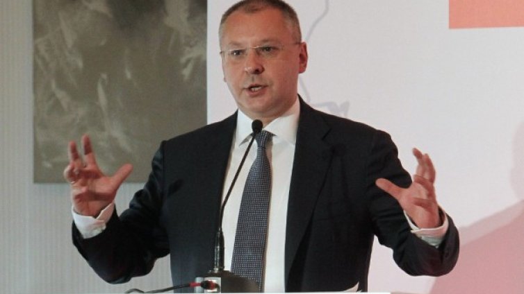 Да не се разиграва етническата карта в Македония, призова Станишев