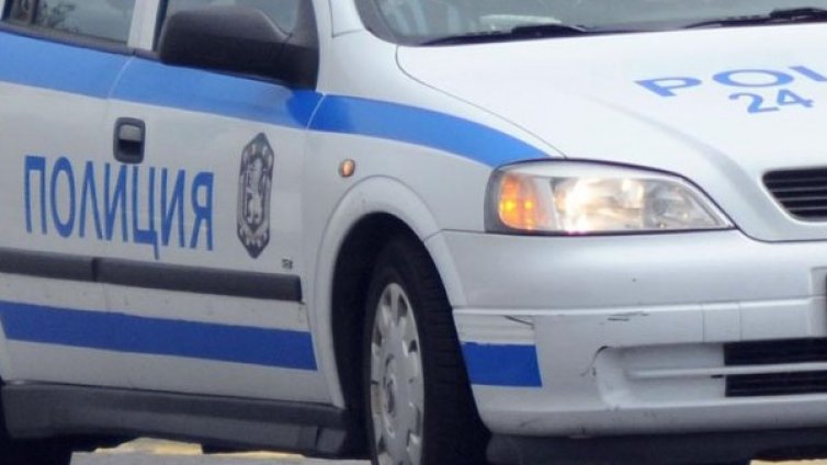 Баба от Бургас даде 10 хиляди лева на ало измамници